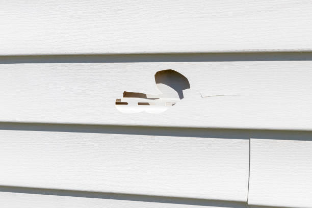 How To Choose The Right Materials for Your Siding Installation in 'Poquonock Bridge, CT